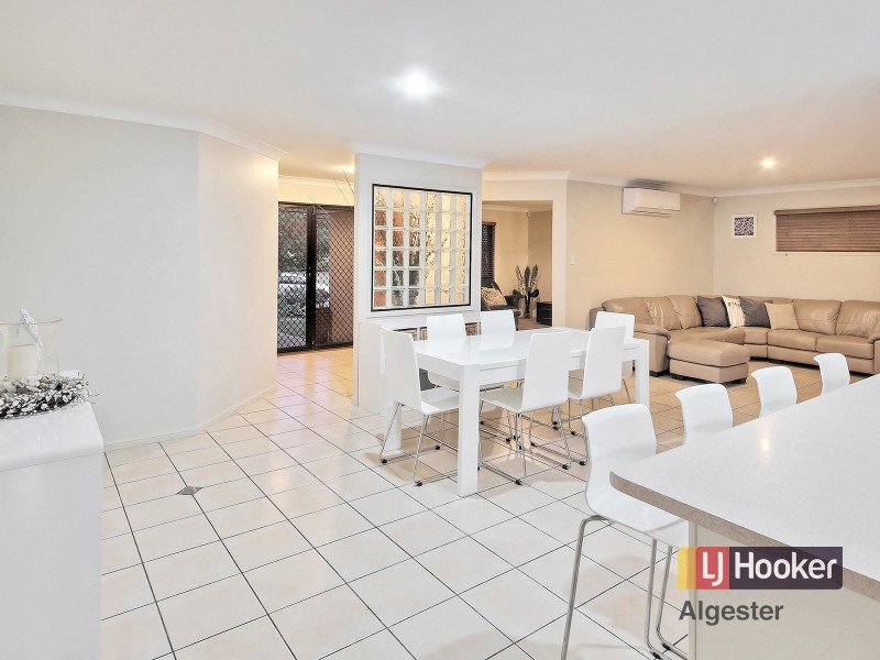 83 Daintree Drive, Parkinson QLD 4115