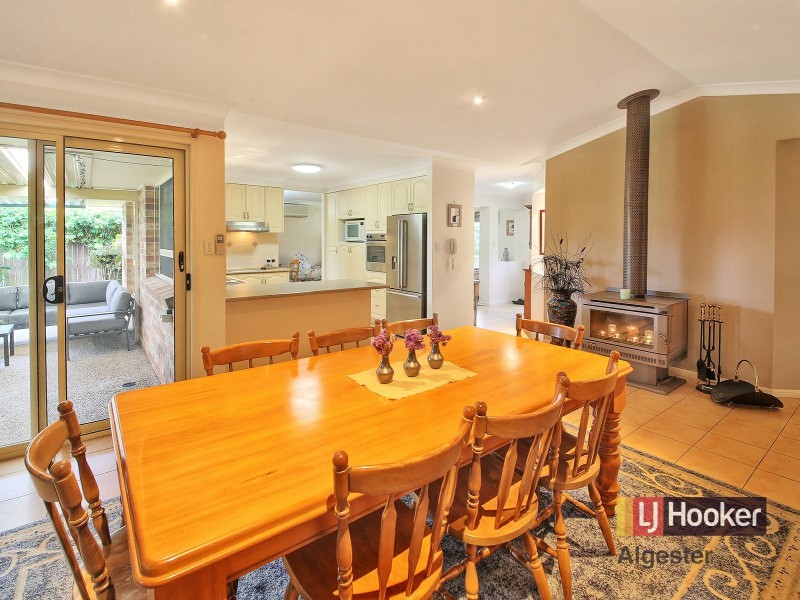 19 Bellfield Crescent, Parkinson QLD 4115