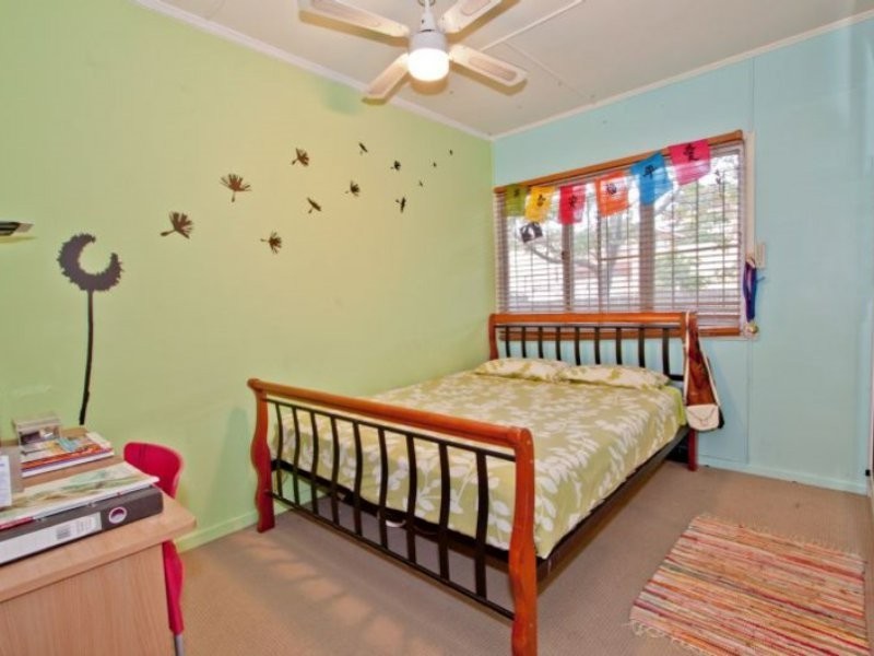 80 Hammersmith Street, Coopers Plains QLD 4108