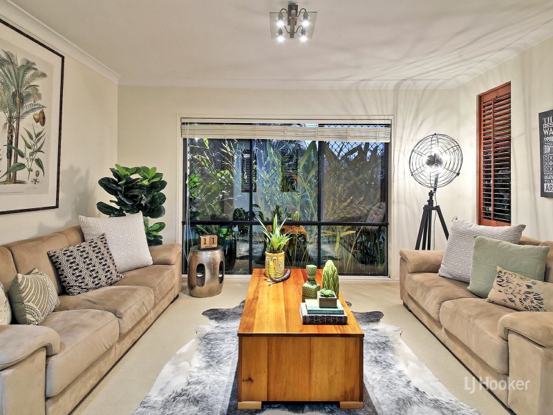 28 Lomond Place, Parkinson QLD 4115