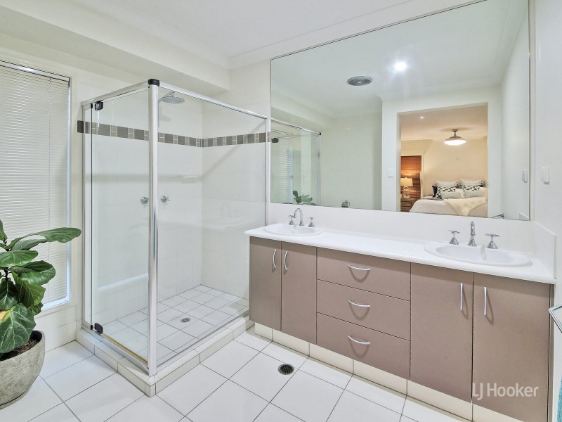 28 Lomond Place, Parkinson QLD 4115