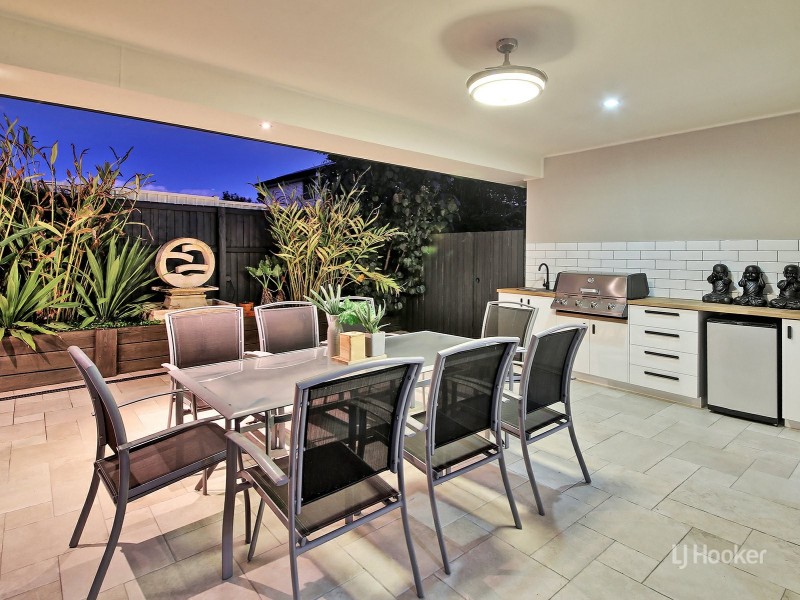 28 Lomond Place, Parkinson QLD 4115