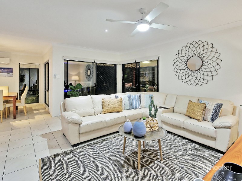 28 Lomond Place, Parkinson QLD 4115