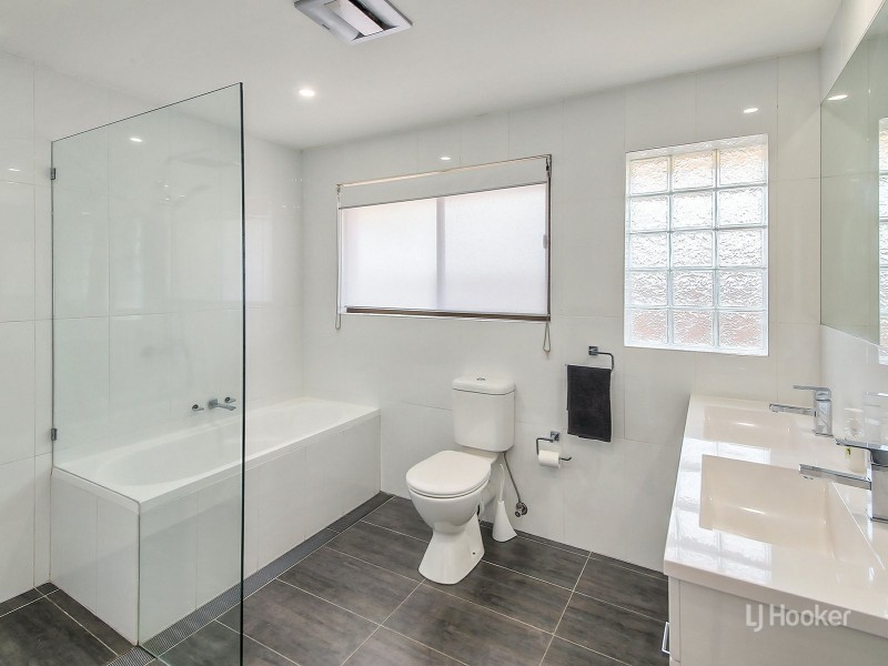 10 Owenia Street, Algester QLD 4115