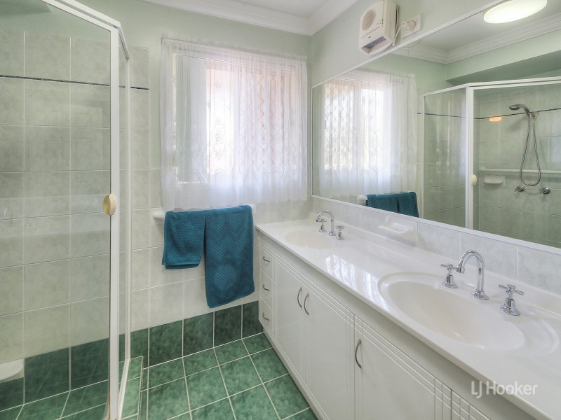 7 Strathaird Place, Parkinson QLD 4115