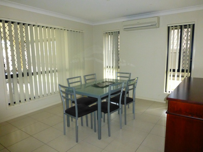 11 Durre Street, Calamvale QLD 4116