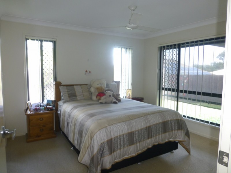 11 Durre Street, Calamvale QLD 4116