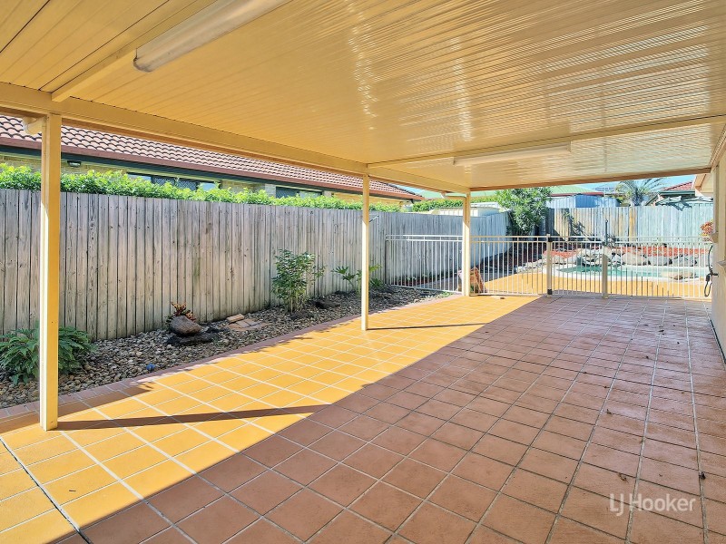 118 Bannockburn Crescent, Parkinson QLD 4115