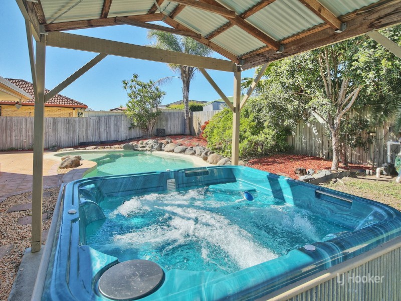 118 Bannockburn Crescent, Parkinson QLD 4115
