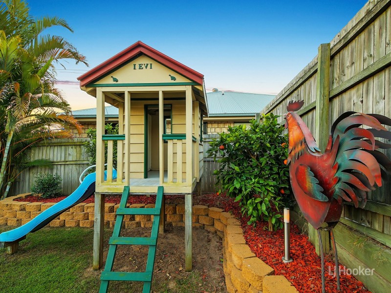 137 Wallum Drive, Parkinson QLD 4115