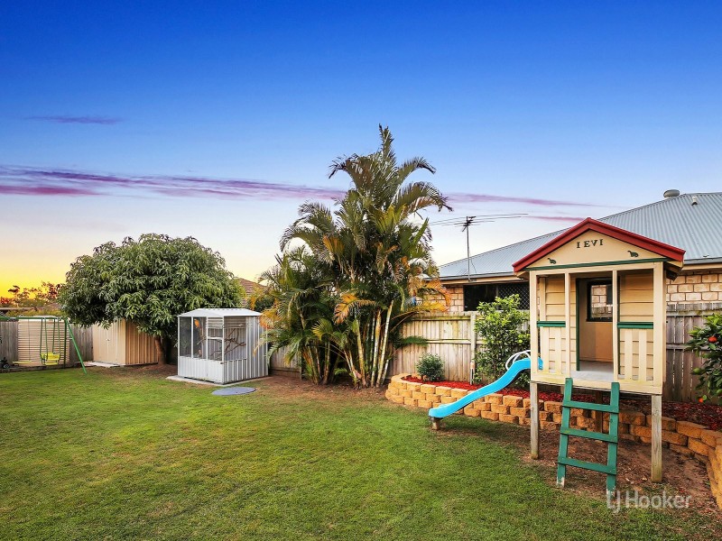 137 Wallum Drive, Parkinson QLD 4115