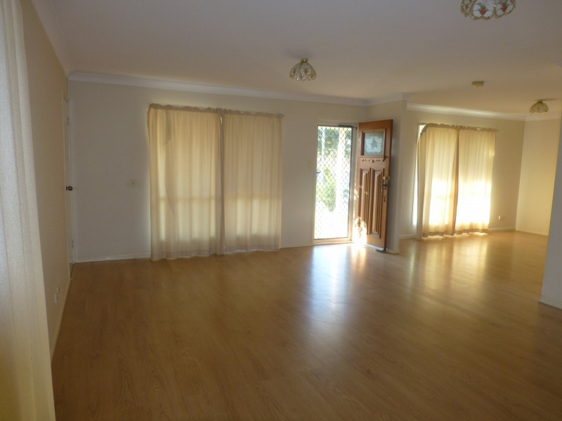 1 Bannockburn Crescent, Parkinson QLD 4115