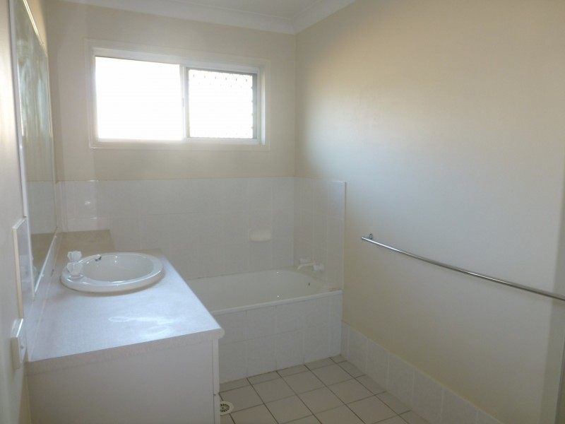 1 Bannockburn Crescent, Parkinson QLD 4115