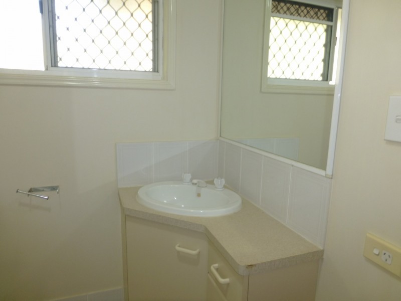 1 Bannockburn Crescent, Parkinson QLD 4115