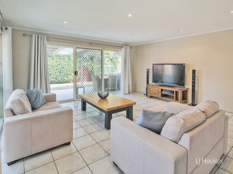 3 Warranilla Street, Parkinson QLD 4115