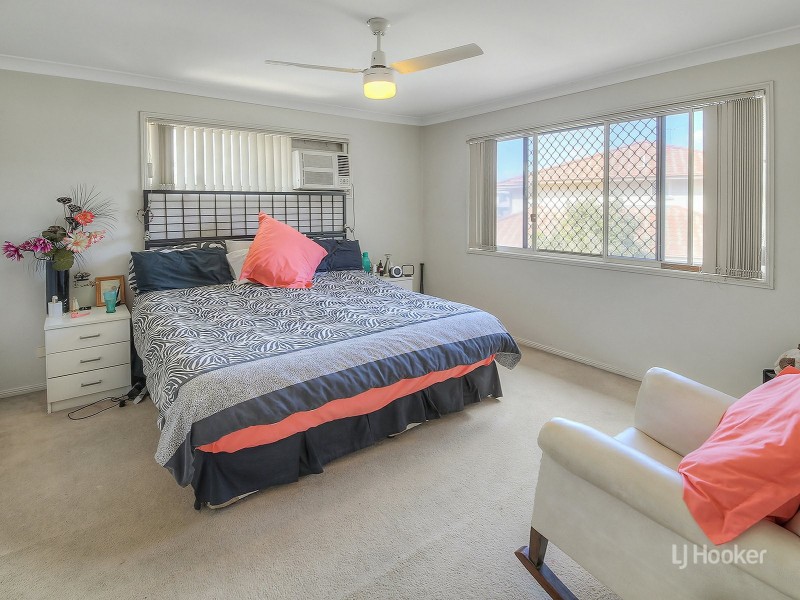 109 Oakview Street, Parkinson QLD 4115