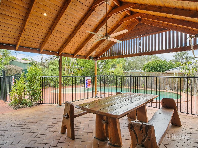 63 Bannockburn Crescent, Parkinson QLD 4115