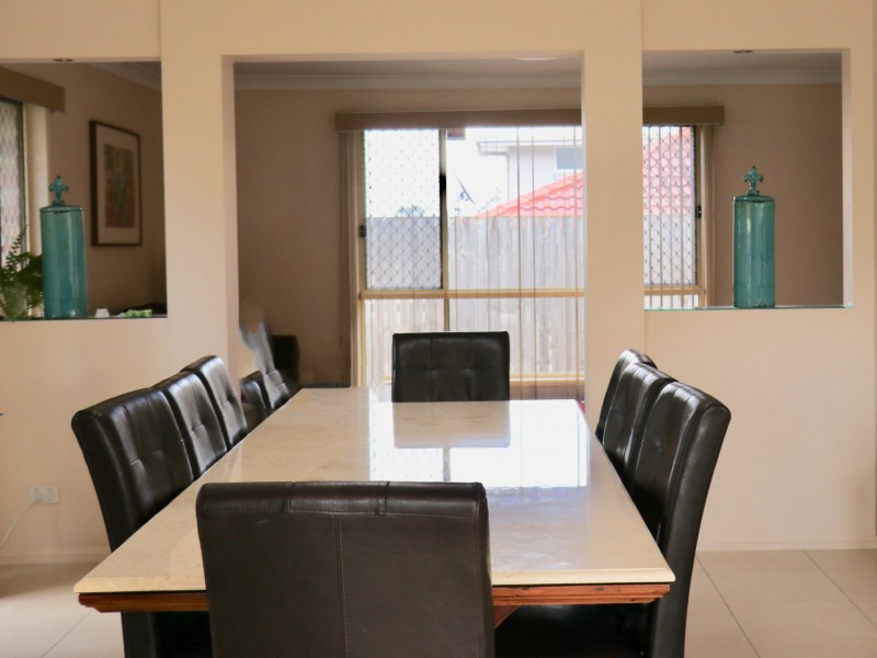 35 Larapinta Circuit, Parkinson QLD 4115