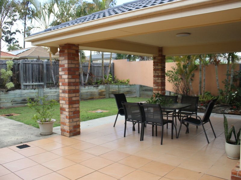 35 Larapinta Circuit, Parkinson QLD 4115