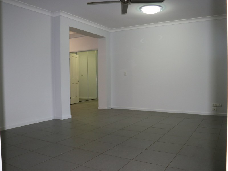 27B Clivia Crescent, Daisy Hill QLD 4127