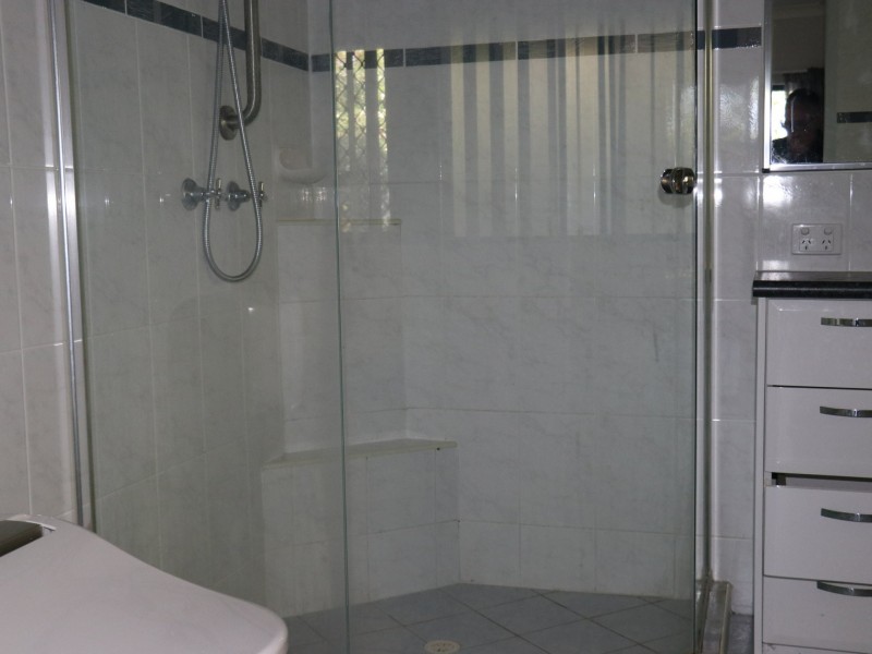 27B Clivia Crescent, Daisy Hill QLD 4127