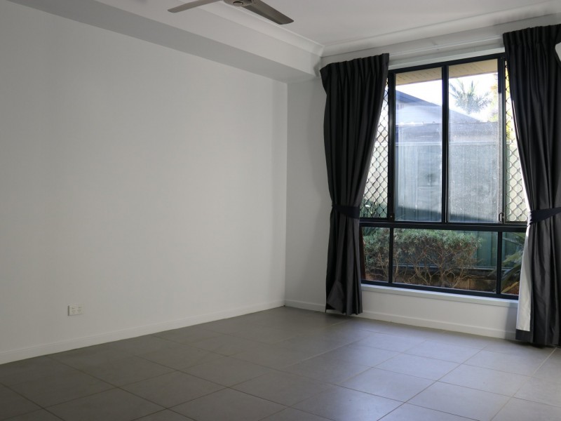 27B Clivia Crescent, Daisy Hill QLD 4127