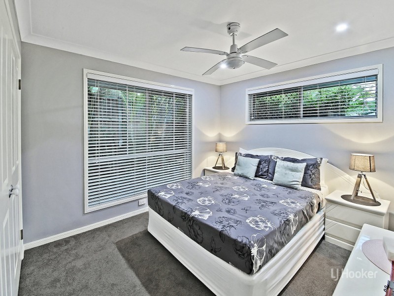 22 Lakewood Avenue, Parkinson QLD 4115