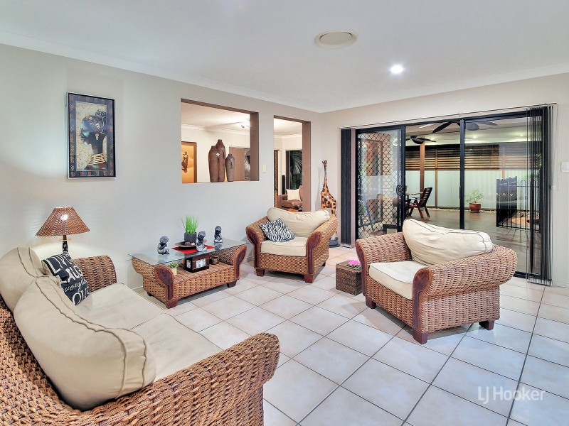 44 Murramarang Drive, Parkinson QLD 4115