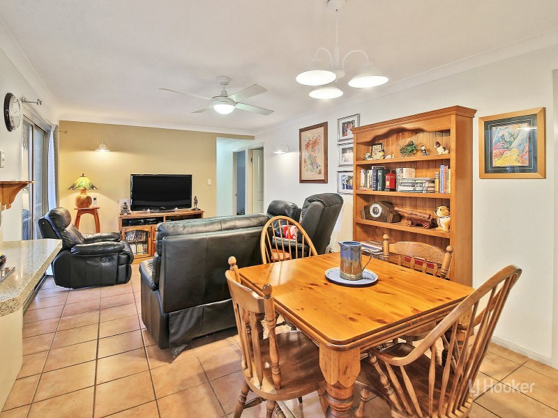 4 Corypha Crescent, Calamvale QLD 4116