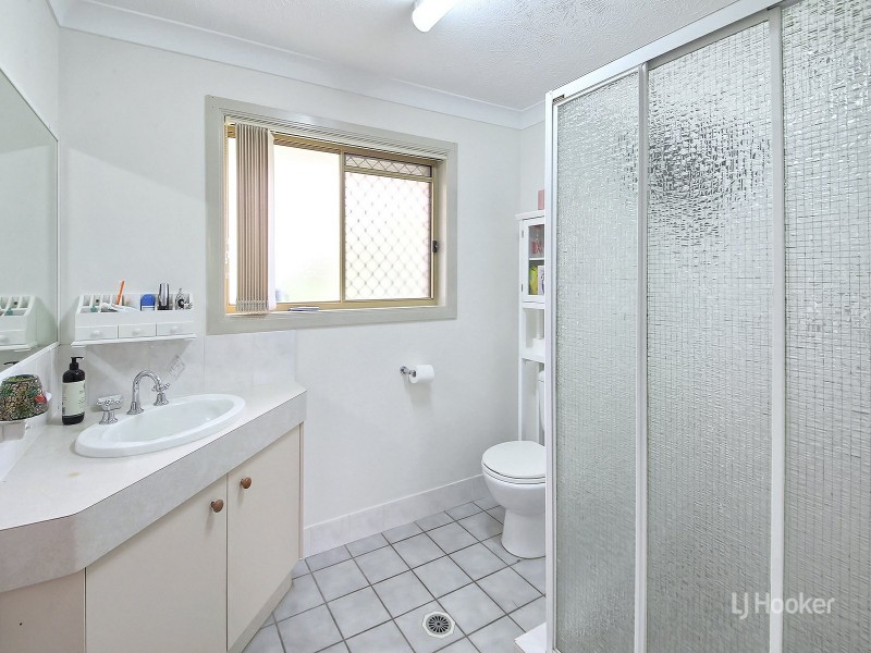 4 Corypha Crescent, Calamvale QLD 4116