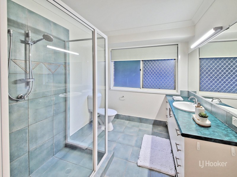 15 St John Close, Parkinson QLD 4115