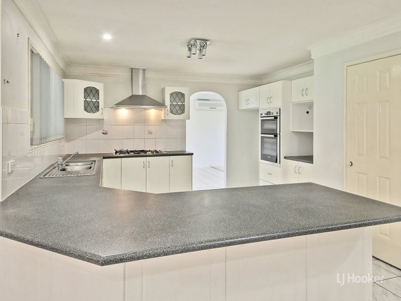 88 Bannockburn Crescent, Parkinson QLD 4115