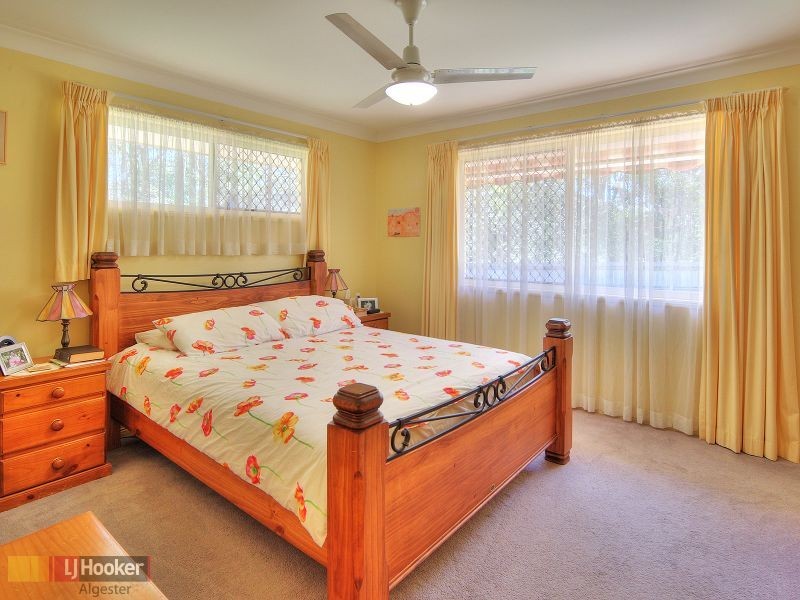 8 Clembury Place, Algester QLD 4115