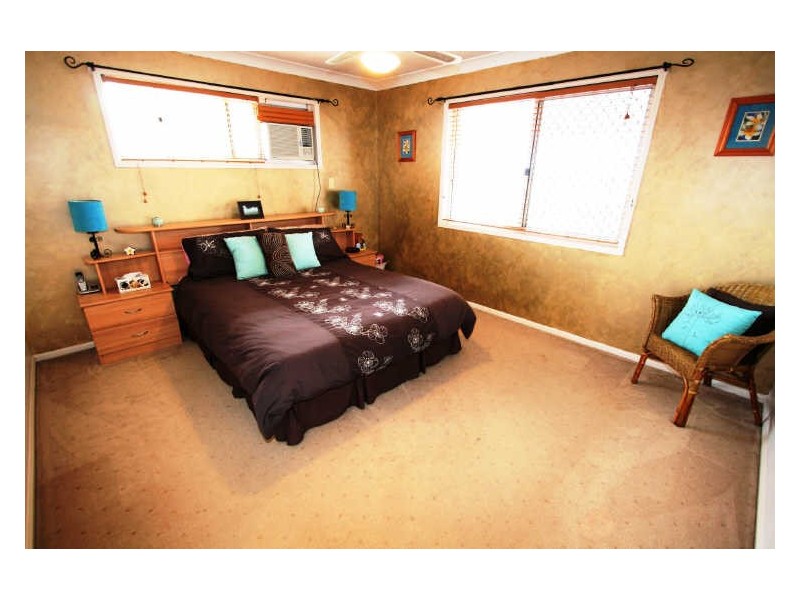 25 Lyrebird Street, Calamvale QLD 4116