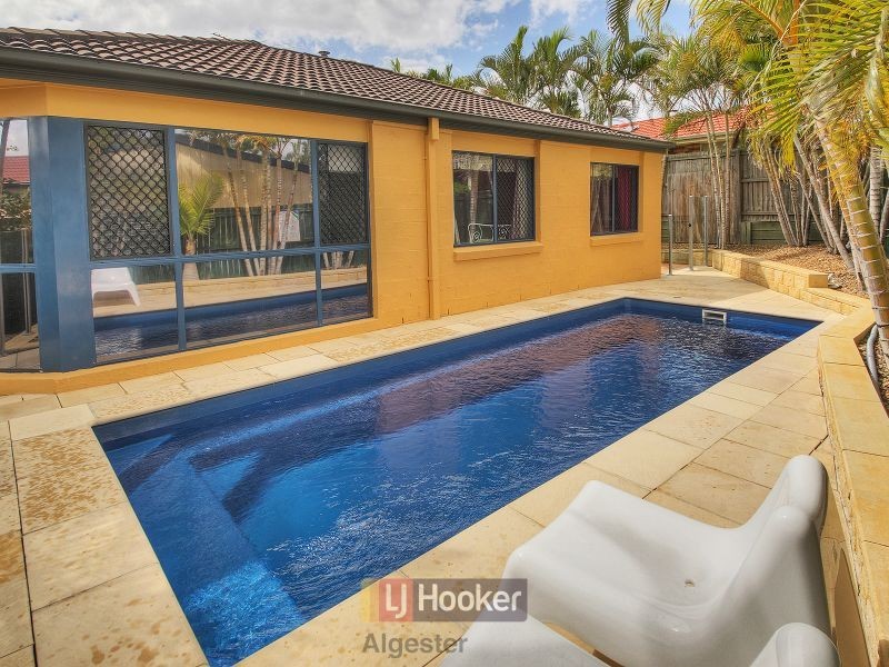 169 Glenfield Street, Parkinson QLD 4115