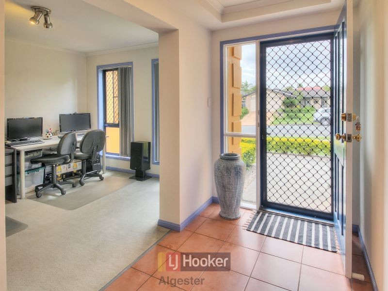 169 Glenfield Street, Parkinson QLD 4115