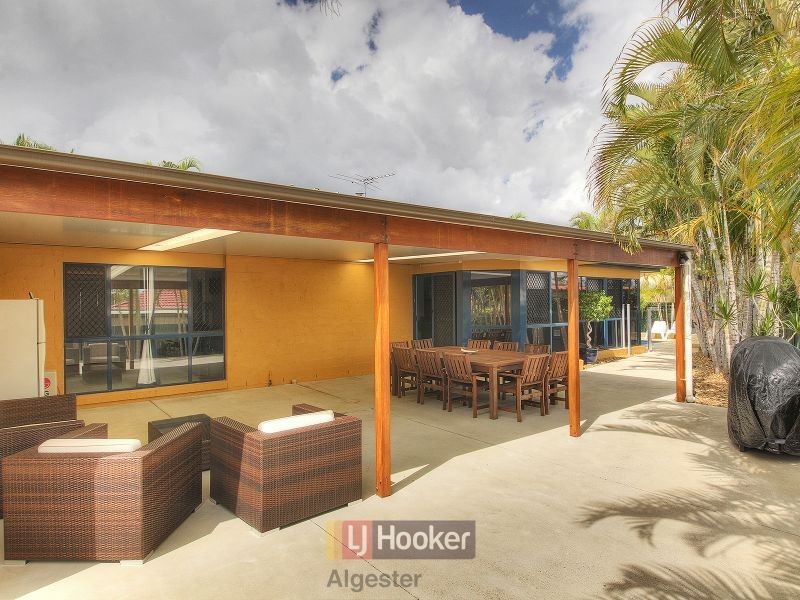 169 Glenfield Street, Parkinson QLD 4115