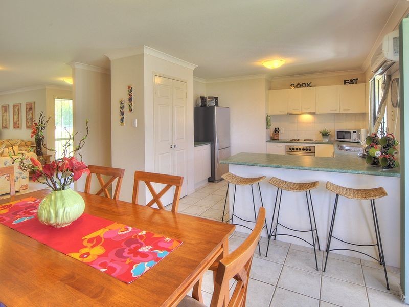 4 Maryland Place, Parkinson QLD 4115