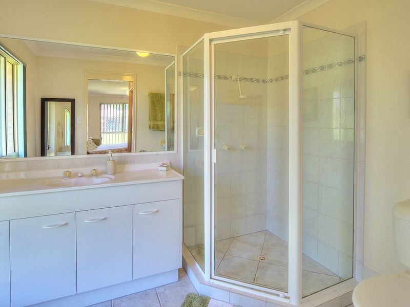 4 Maryland Place, Parkinson QLD 4115