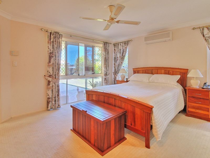 18 Eldena Place, Parkinson QLD 4115