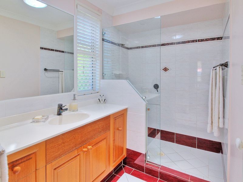 18 Eldena Place, Parkinson QLD 4115