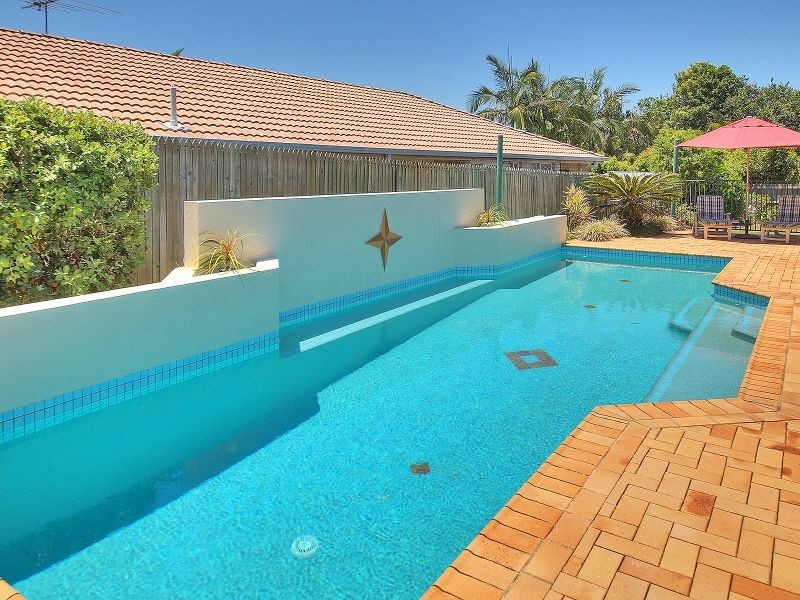 18 Eldena Place, Parkinson QLD 4115