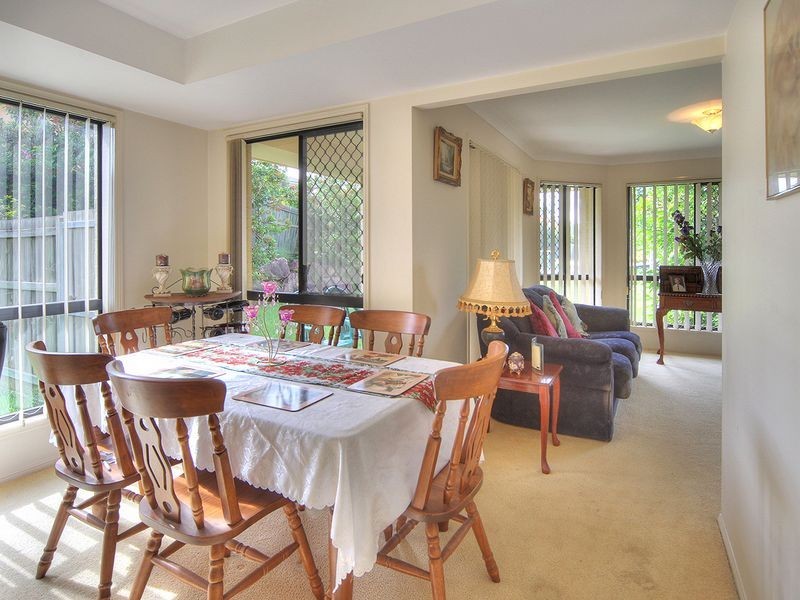 16 Cordeaux Place, Parkinson QLD 4115