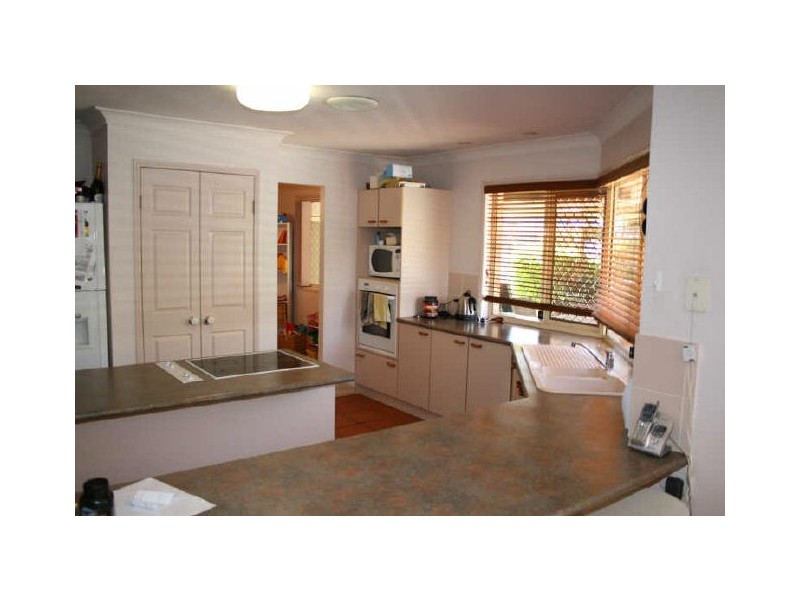 25 Gunee Place, Parkinson QLD 4115