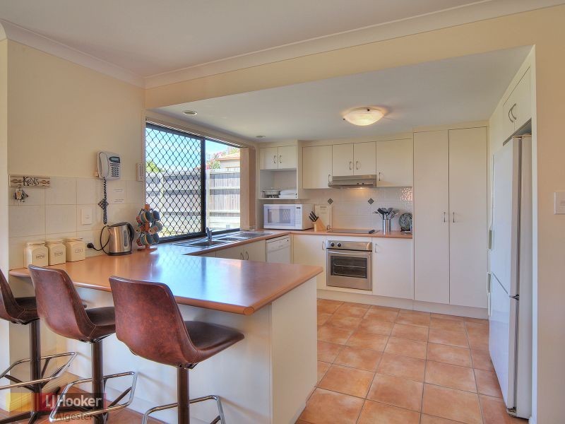 31 Lake Eyre Crescent, Parkinson QLD 4115