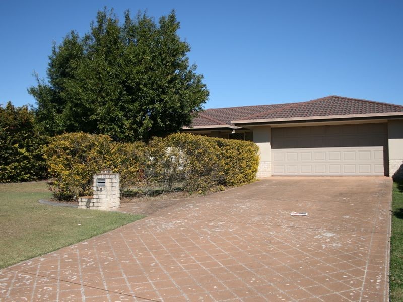 8 Kayannie Street, Parkinson QLD 4115