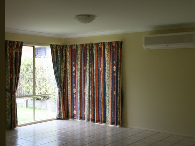 7 Naracoorte Place, Parkinson QLD 4115