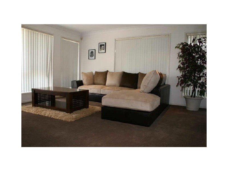 19 Hamersley Place, Parkinson QLD 4115