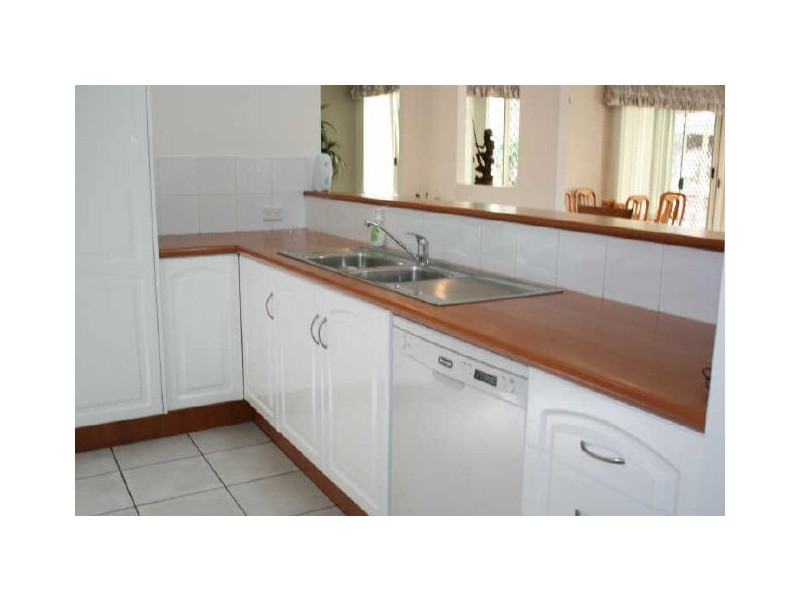 19 Hamersley Place, Parkinson QLD 4115