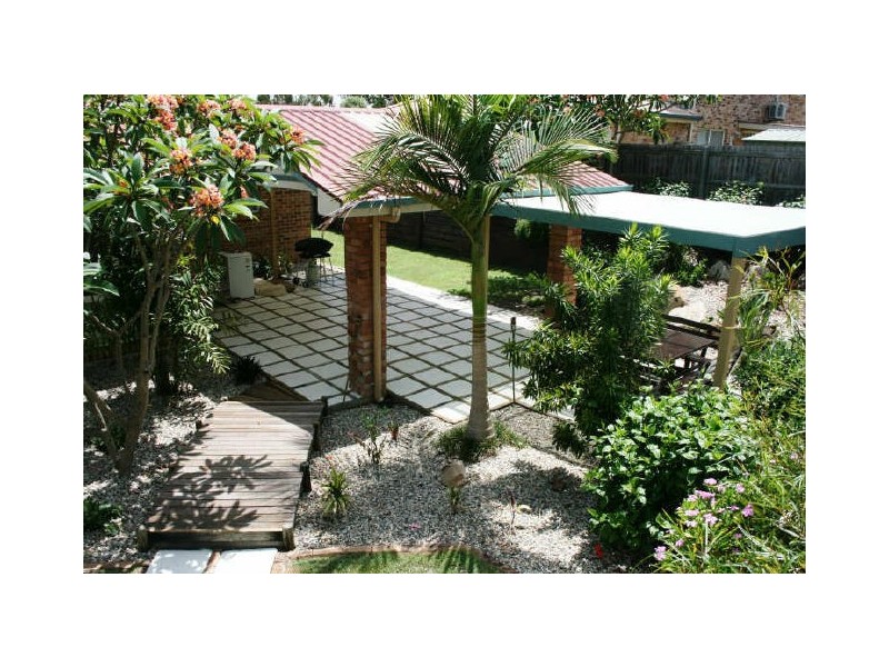 19 Hamersley Place, Parkinson QLD 4115